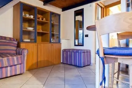 Semesterbostad Vacanze A Casa Rosmarina *